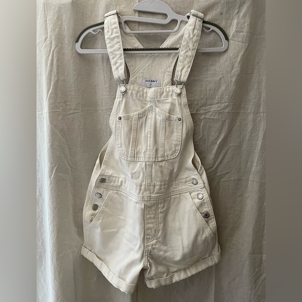 Old Navy - Women’s White Denim Shortalls (XS)